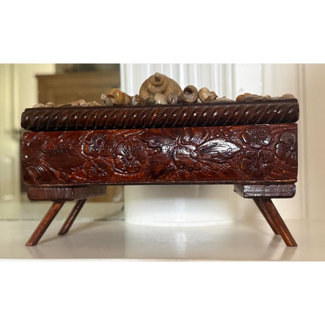 Antique Shell Encrusted Carved Box For Sale In Miami - Image 6 of 12