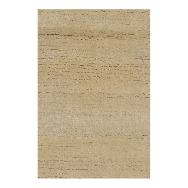 Hand knotted in fine silk, a scintillating 8x9 from Rug & Kilim’s Texture of Color Collection. A delicious blend of...