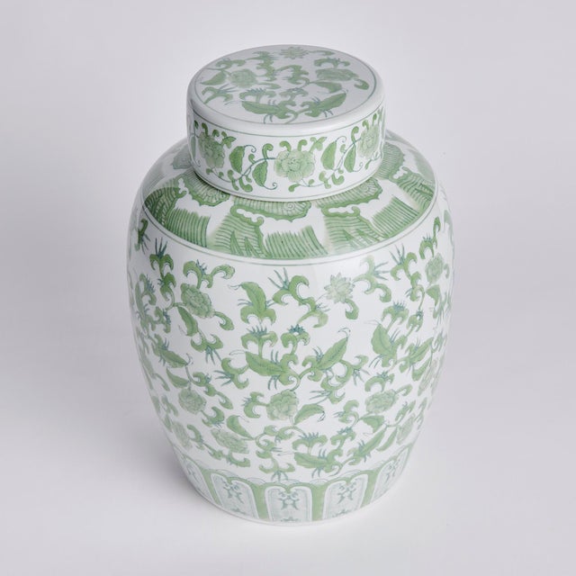 A classic chinoiserie in shades of green. How refreshing! The color green is known to have a harmonizing, balancing...