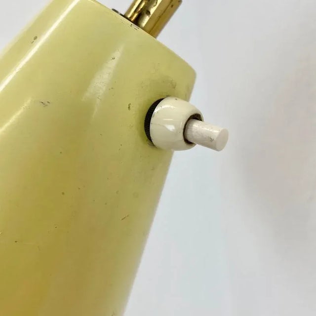Metal Vintage Italian Adjustable Yellow Metal and Brass Wall Light In the style of Stilnovo and Gio Ponti, 1950 For Sale - Image 7 of 17