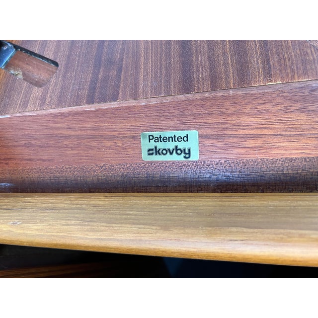 Late 20th Century Skovby Model Dc06 "Lotus" Expanding Circular Dining Table For Sale - Image 13 of 14