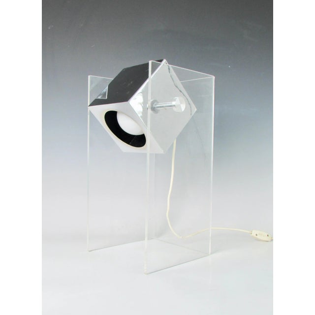 1970s Gino Sarfatti Style Lucite Box Multi Adjustable Table Lamp For Sale - Image 12 of 13