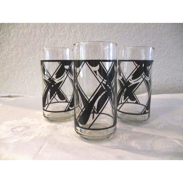 Mid-Century Modern Classic Beauty Highball Glasses, Set of 7 For Sale - Image 3 of 4