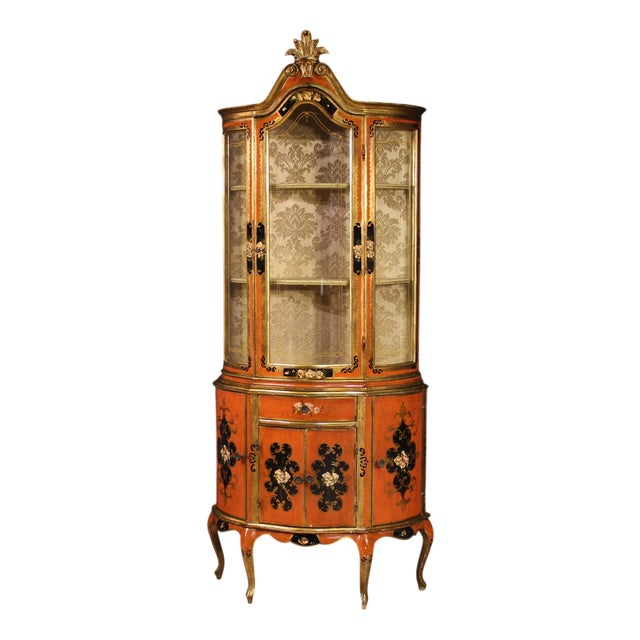 Vintage Tuscan Lacquered and Painted Display Cabinet, 1970 For Sale