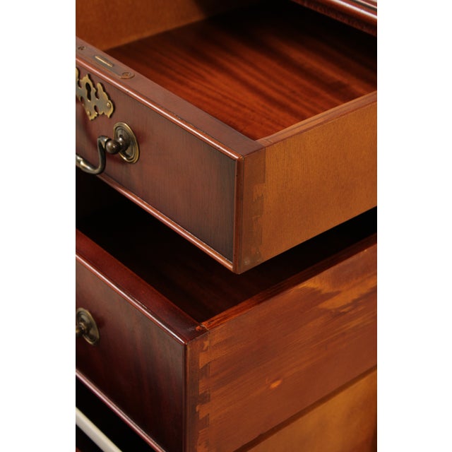 English Green Leather Top Mahogany Executive Desk For Sale - Image 4 of 18