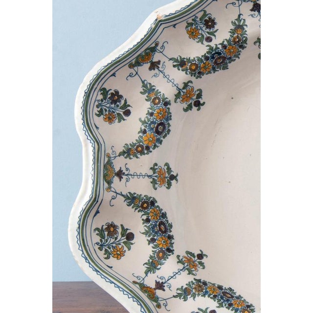 Oval Floral Dish from Moustiers Faience, 1750s For Sale - Image 6 of 11