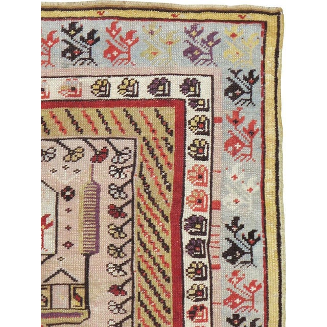 Folk Art Galerie Shabab Collection Early 20th Century Turkish Ghiordes Small Rug With Shades of Grey-Blue, Purple, and Beige For Sale - Image 3 of 8