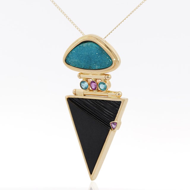 2020s Paraiba Tourmaline and Onyx in 14k Retro Drop Pendant Necklace For Sale - Image 5 of 5