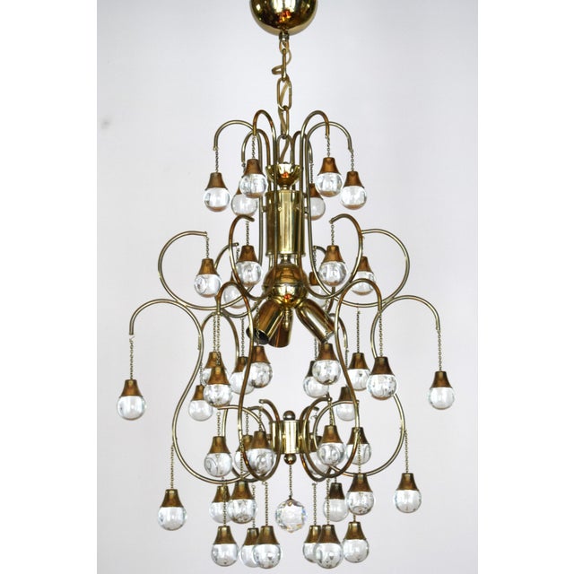 Large Italian Hollywood Regency Brass and Glass Drop Chandelier, 1970 For Sale - Image 11 of 11