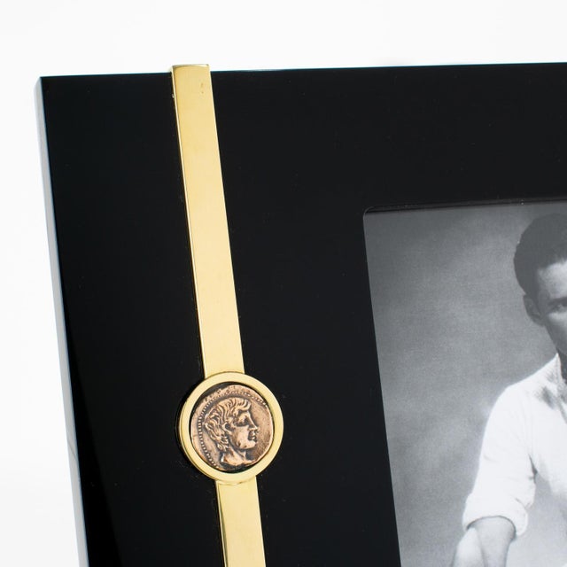 Contemporary Tommaso Barbi Black Lucite and Gilt Brass Picture Frame, circa 1970 For Sale - Image 3 of 12