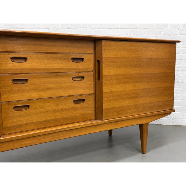 1960s Mid Century Modern Walnut Credenza by Alfred Cox, Made in England, C. 1960’s For Sale - Image 5 of 18