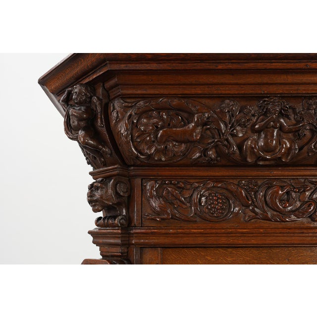Wood Renaissance Flemish Beeldenkast Cabinet in Oak Wood, Antwerp, 1630 For Sale - Image 7 of 18