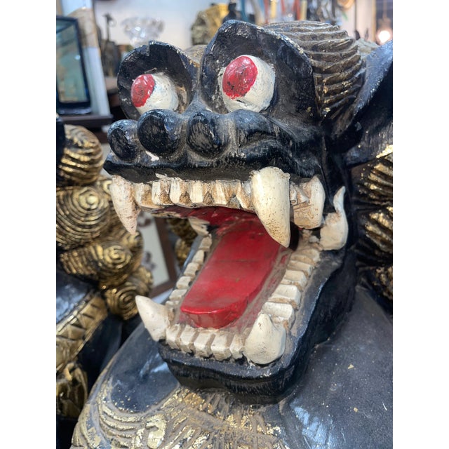 1930s Pair of Antique Japanese Black Lacquer Wood Shishi or Foo Dogs For Sale - Image 4 of 8