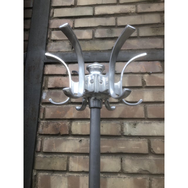 Mid-Century Standing Coat Rack, 1950s, in Very Good conditions. Designed 1950 to 1959