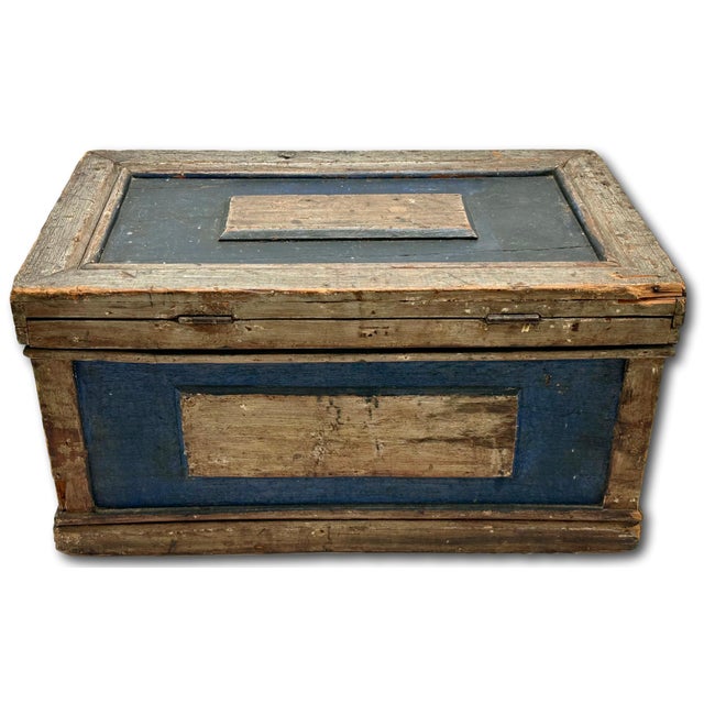 Outstanding Mid 1800s Smaller Size Antique New England Seaboard Pine Carpenters Tool Chest With Great Original Paint - 12 X 13 X 22 Inches For Sale - Image 12 of 18