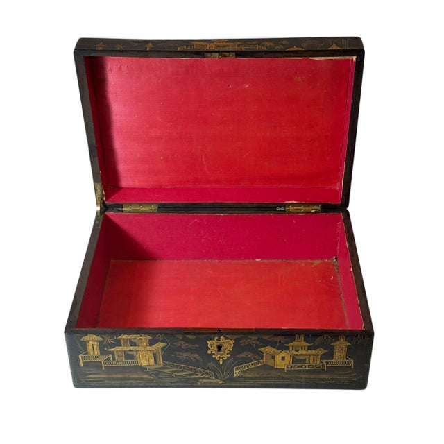 19th Century 19th Century Chinese Chinoiserie Decorative Box For Sale - Image 5 of 12