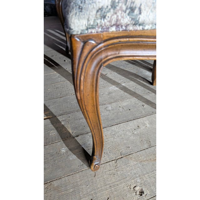 Slate Gray Henredon Louis XV French Provincial Dining Side Chairs in Flame-Stitch Upholstery, Set of 6 For Sale - Image 8 of 18