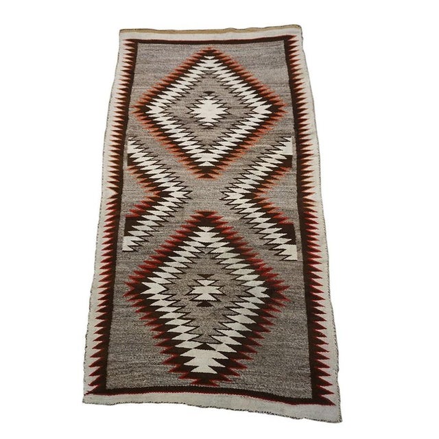 Native American 1920s Gray Antique Tribal Geometric Design Navajo Flat Woven Native American Rug For Sale - Image 3 of 9