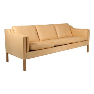 Model 2213 Sofa in Light Aniline Leather attributed to Børge Mogensen for Fredericia, 1960s For Sale