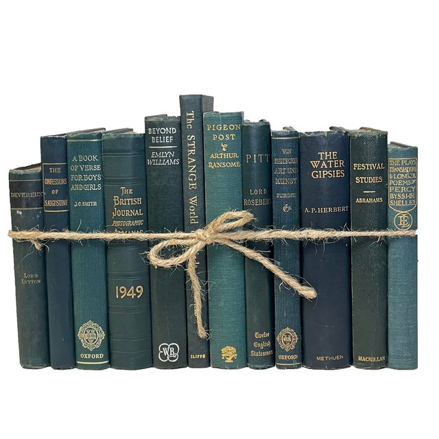 Take your design to a new level with the Vintage Hunter ColorPak from Booth & Williams. One linear foot of authentic...