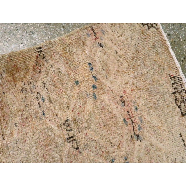 Textile Galerie Shabab Collection Mid-20th Century Turkish Anatolian Square Rug For Sale - Image 7 of 8