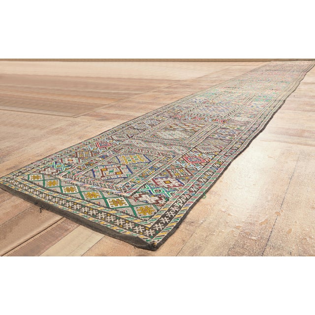 Ivory Vintage Zemmour Moroccan Kilim Rug, 03'04 X 23'06 For Sale - Image 8 of 11