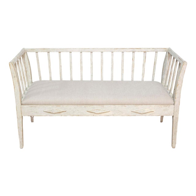 Swedish Gustavian Style Gray Painted Sofa Bench with Raised Diamond Motifs For Sale