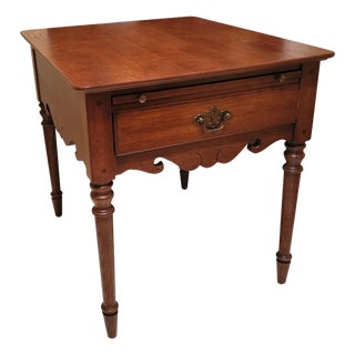 Late 20th Century Intage Oak Side Table/End Table by Thomasville For Sale