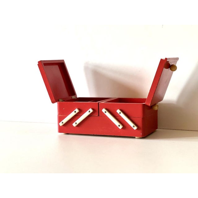 Vintage Sewing Box, 1960 For Sale - Image 10 of 16