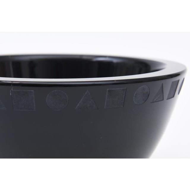 1980s Ward Bennett Sengai Sasaki Post Modern Black Glass Bowl, 1980's For Sale - Image 5 of 10
