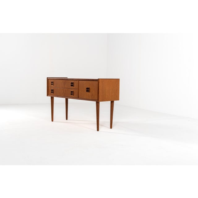 Mid-Century Modern Danish Oak Sideboard, 1960s For Sale - Image 4 of 14