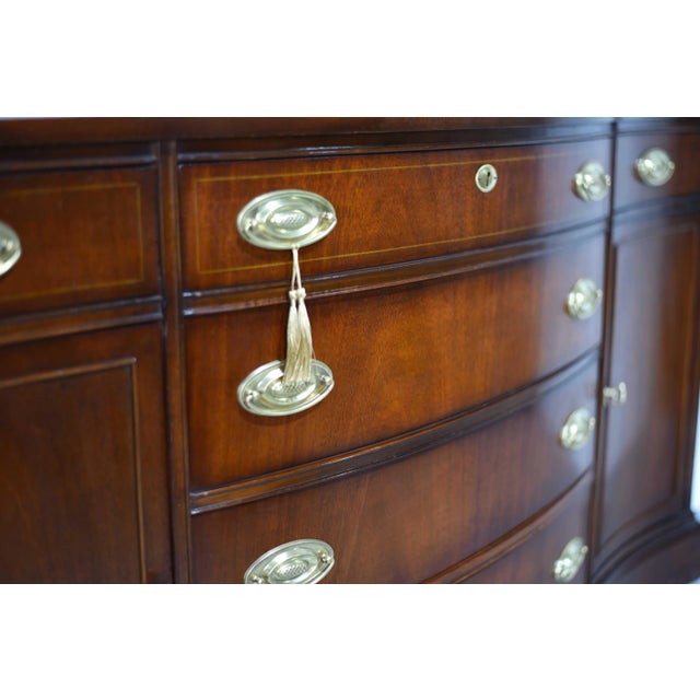 Mid Century Hepplewhite Style Mahogany Sideboard Buffet by Bassett Furniture For Sale - Image 14 of 15