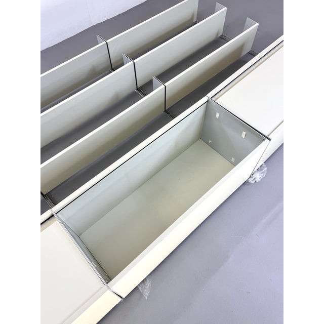 Minimalist Model 606 Wall Unit by Dieter Rams for Vitsœ For Sale - Image 6 of 11