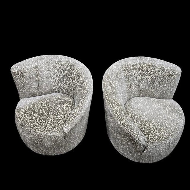 MCM Attributed to Vladimir Kagan Nautilus Asymmetrical Swivel Lounge Chairs - Pair For Sale In Chicago - Image 6 of 8