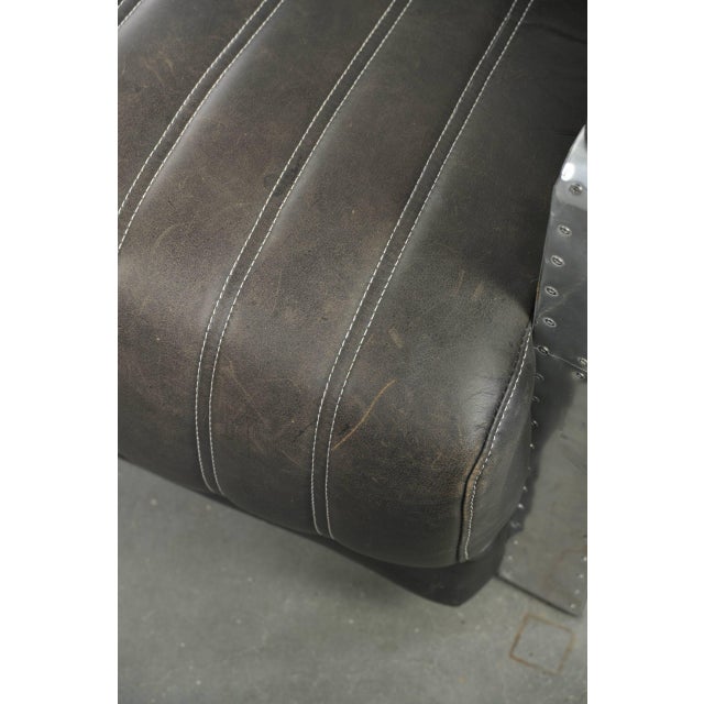 Cowhide Aviator Lounge Chair in Leather and Aluminium For Sale - Image 9 of 14