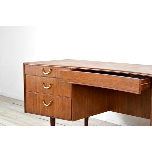 1960s Mid-Century Modern Teak Desk from Meredew, 1960s For Sale - Image 5 of 8