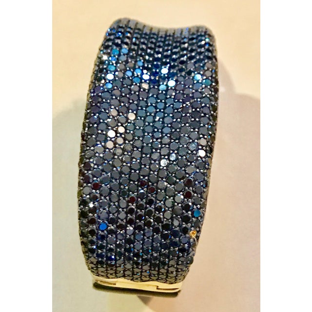 Contemporary Black Diamond & Black Curved Onyx Bangle in 18 Karat Yellow Gold 88 Gram Estate For Sale - Image 3 of 18