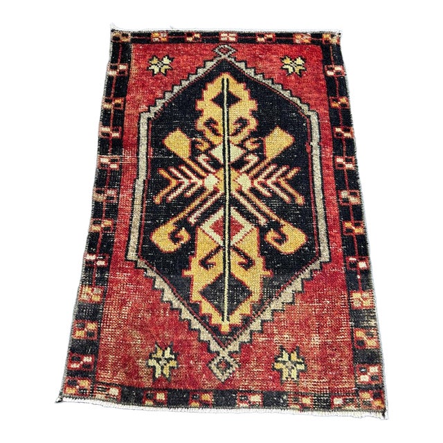 Turkish Yastik Rug 1'10" x 2'8" For Sale