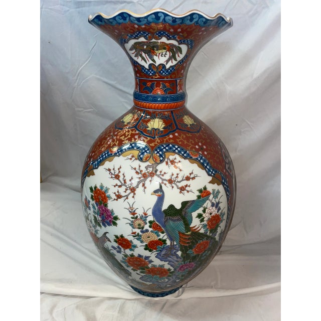 White 1950s Japanese Imari Bulbous Arita Porcelain Floor Vase For Sale - Image 8 of 8