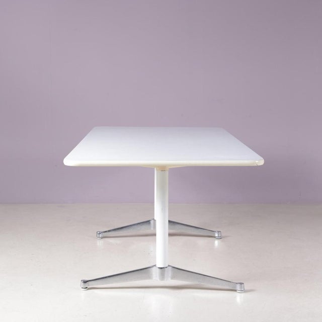 Rectangular Dining Table by Charles & Ray Eames for Herman Miller, 1960s For Sale - Image 3 of 6