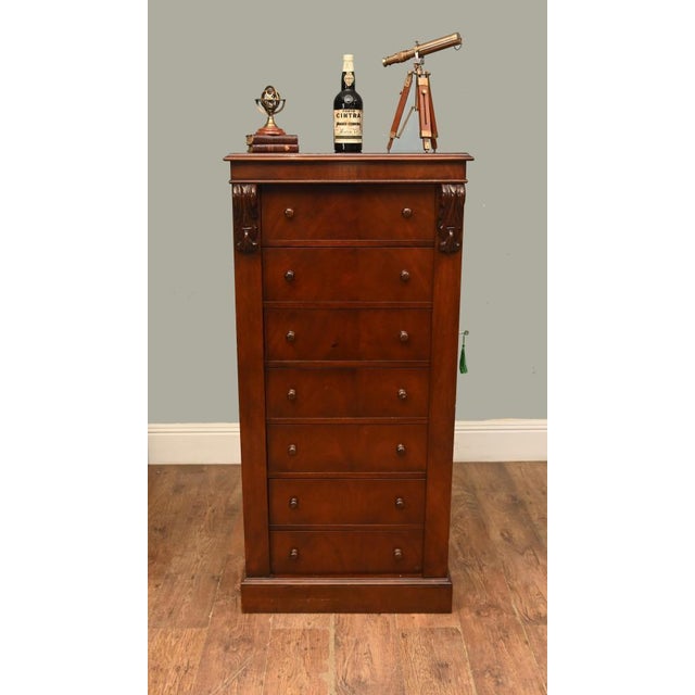 William IV Mahogany Chest of Drawers, 1860s For Sale - Image 3 of 9