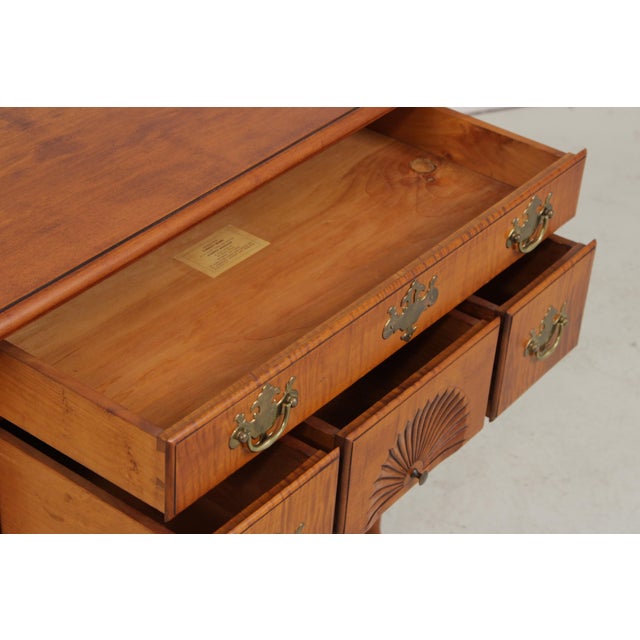 1990s Eldred Wheeler Tiger Maple Lowboy Dressing Table For Sale - Image 5 of 18