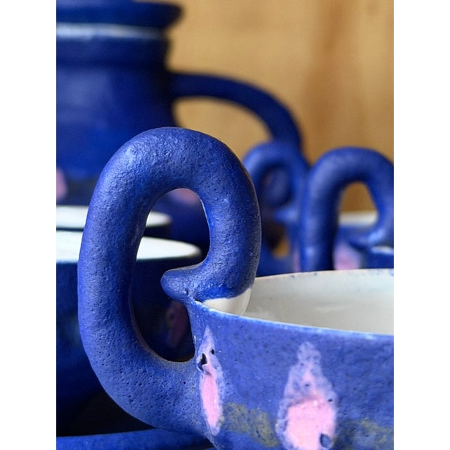 Postmodern Sculptural Ceramic Coffee Set by HOY, 1980s, Set of 12 For Sale - Image 3 of 18