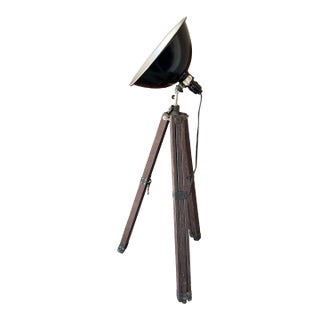 Vintage Industrial Photography Tripod Lamp With Adjustable Height For Sale