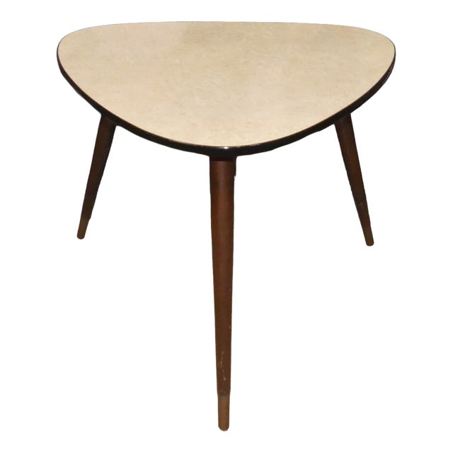 Kidney-Shaped Cocktail Table with Pink Formica Top and Brass Details, 1950s For Sale