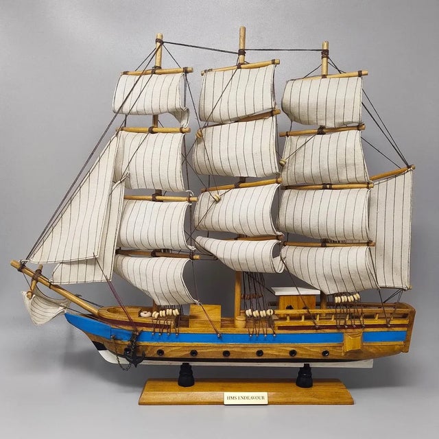 Handmade HMS Endeavour Ship Model, England, 1970s For Sale - Image 4 of 8