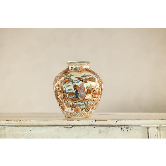Early 20th-Century Kutani-Style Porcelain Vase with Scenic and Floral Designs For Sale In New York - Image 6 of 12