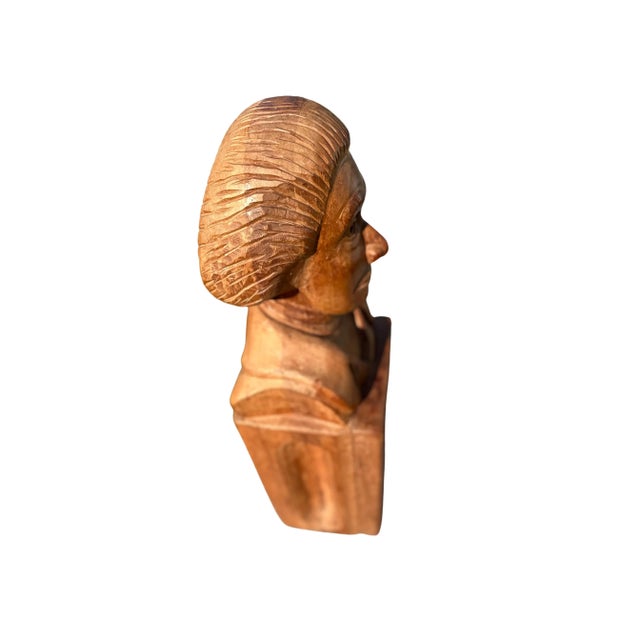 Life-Size Vintage Folk-Art Carved Wood Figurative Bust of Thomas Jefferson at University of Virginia Rotunda Sculpture For Sale - Image 6 of 13