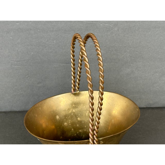 1950s Vintage Brass Basket Cache Pot Planter With Handle For Sale - Image 5 of 12