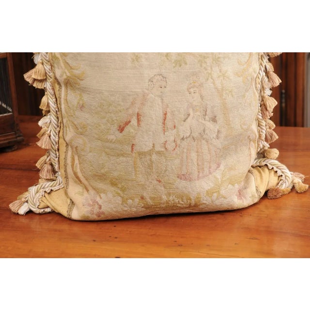 French 19th Century Needlepoint Tapestry Pillow Depicting Two Artistocrates For Sale In Atlanta - Image 6 of 12